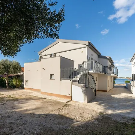 Tramonto-3 By Interhome Vir