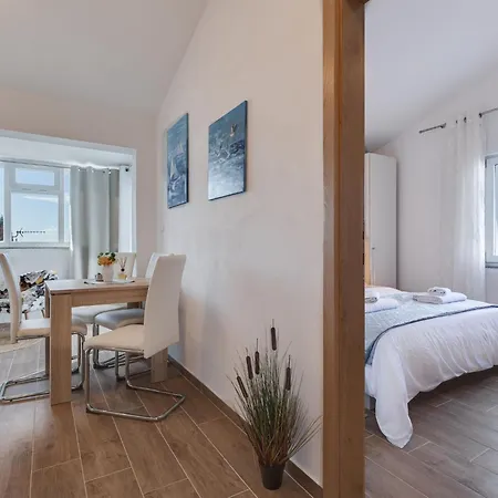 Tramonto-3 By Interhome Appartement Vir