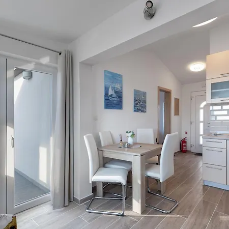 Tramonto-3 By Interhome Appartement