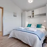 Tramonto-3 By Interhome ויר