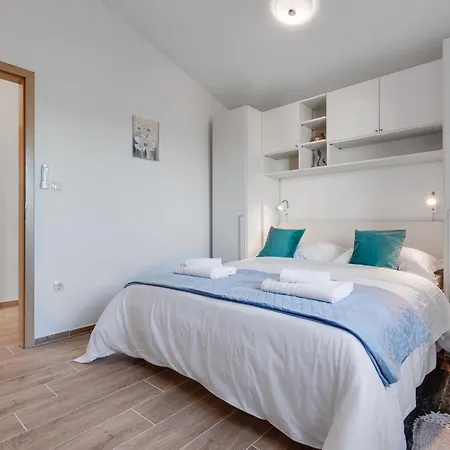 Tramonto-3 By Interhome ヴィル