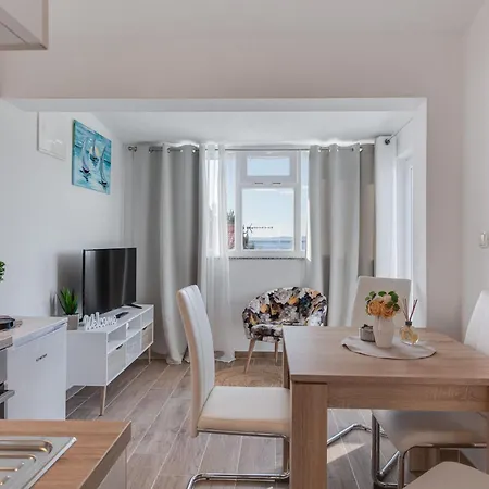 Tramonto-3 By Interhome