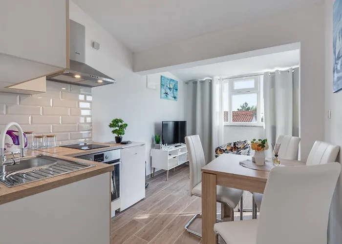 Tramonto-3 By Interhome Vir