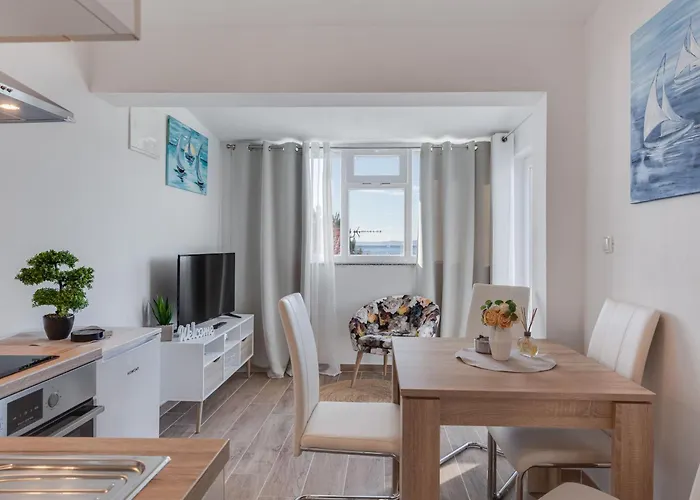 Tramonto-3 By Interhome